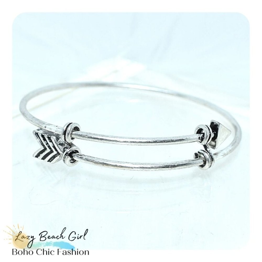 Beautiful BOHO Silver Arrow Bracelet